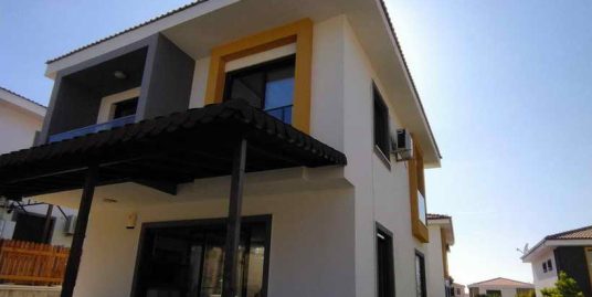 Kuşadası’nda 400 m² Arsada Özel Havuzlu 5+1 Akıllı Villa